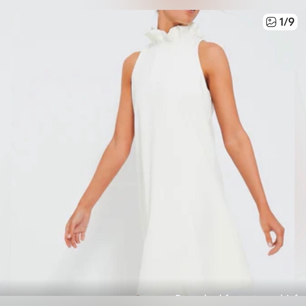 ⭐️NWT Tuckernuck Ruffled Neck White Blythe Dress⭐️